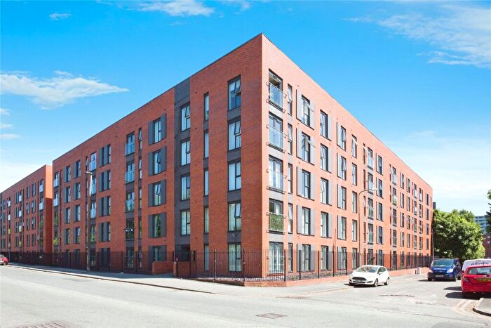 2 Bedroom Flat For Sale In Derwent Street, Salford, Greater Manchester, M5