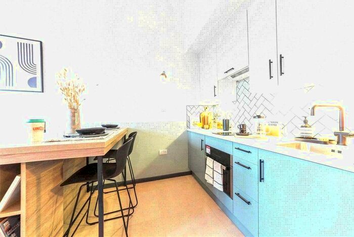 Studio To Rent In Uncle Stockwell, Courland Grove, London, SW8