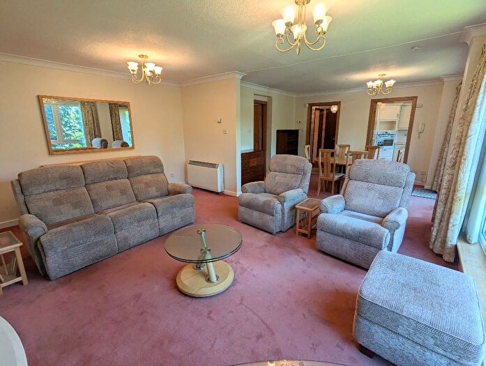 2 Bedroom Flat To Rent In Belvedere Park, Edinburgh, EH6