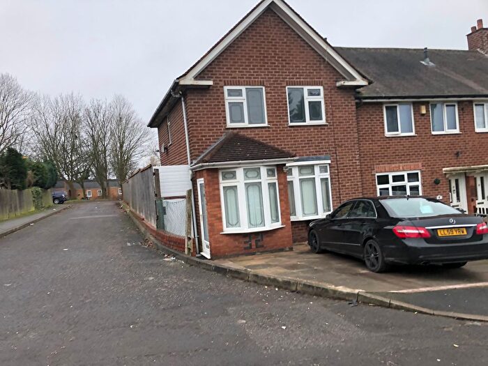 3 Bedroom End Terrace House For Sale In Harrowfield Road, Stechford, B33