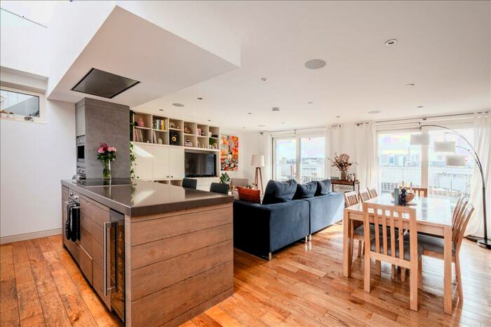 2 Bedroom Penthouse To Rent In Redchurch Street, Shoreditch, E2