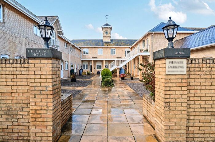 2 Bedroom Flat For Sale In Steartfield Road, Paignton, Devon, TQ3