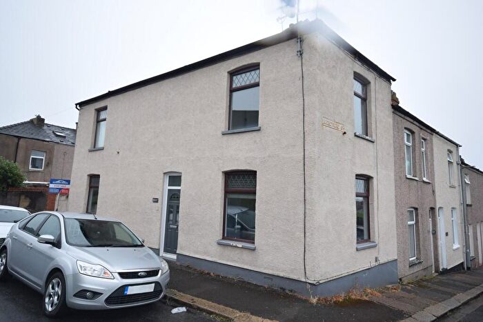 3 Bedroom End Of Terrace House For Sale In Bedford Street, Barrow-in-Furness, LA14