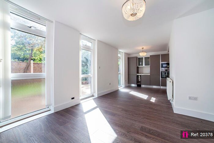 3 Bedroom Town House To Rent In Abbey Road, London, NW8