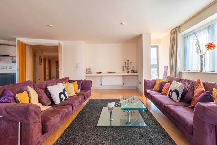 3 Bedroom Apartment To Rent In King Edwards Wharf, Sheepcote Street, Birmingham, B16