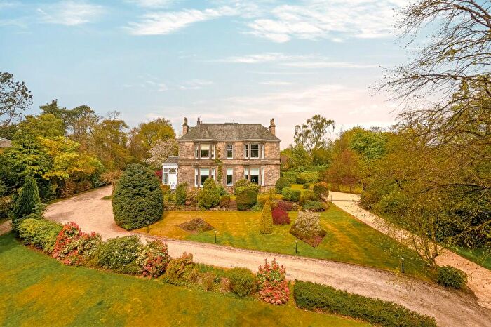 3 Bedroom Flat To Rent In Ledcameroch Road, Bearsden, Glasgow, East Dunbartonshire, G61