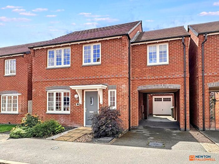 4 Bedroom Detached House For Sale In Coronet Drive, Ibstock, LE67
