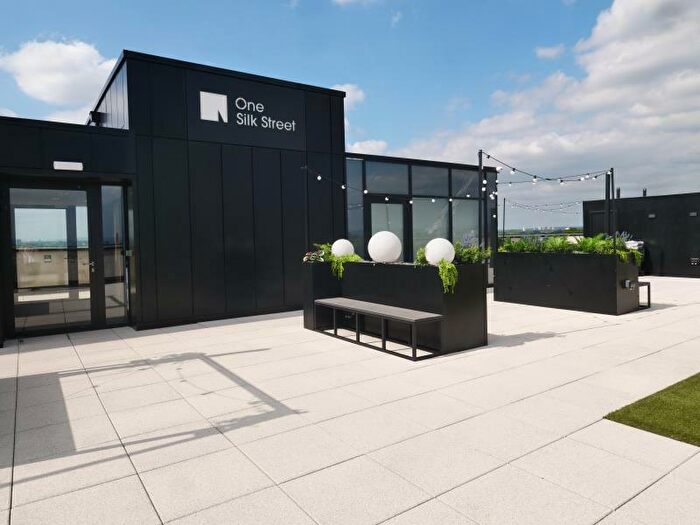 2 Bedroom Apartment To Rent In Apt . :: One Silk Street, M4