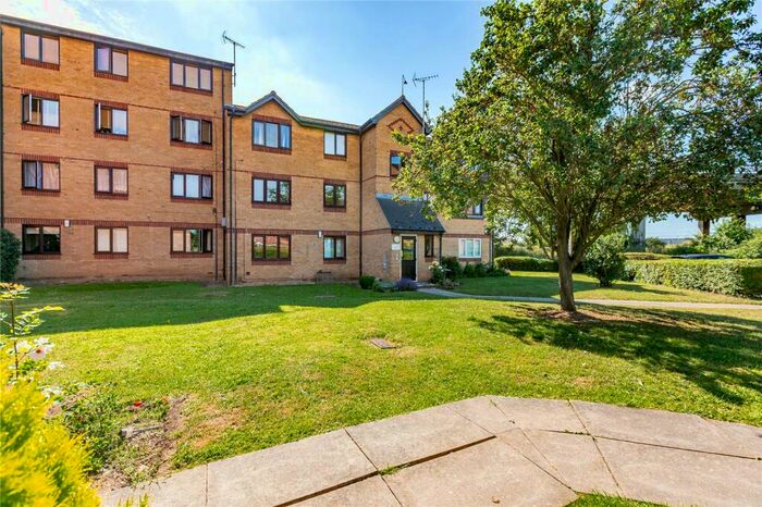 1 Bedroom Apartment To Rent In Waterville Drive, Vange, Basildon, Essex, SS16