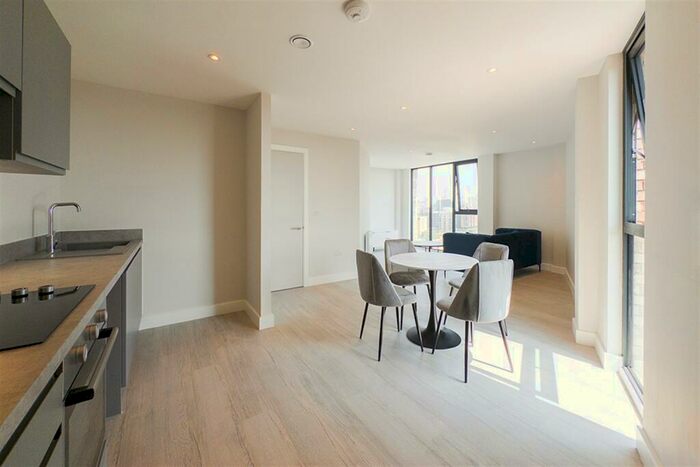 2 Bedroom Apartment To Rent In Regent Plaza, M5