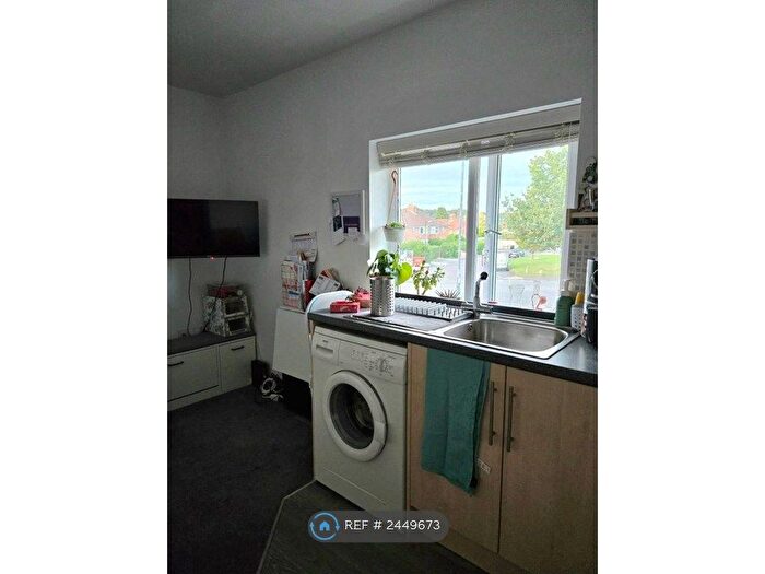 1 Bedroom Flat To Rent In Shirehampton Road, Bristol, BS9