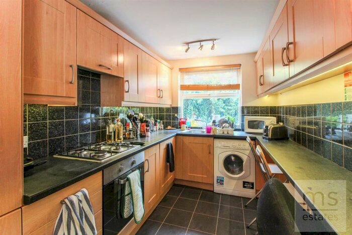 5 Bedroom Terraced House To Rent In Gloucester Avenue, Lenton, Nottingham, NG7