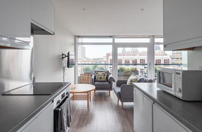 Studio To Rent In Breton House, Barbican, London, EC2Y