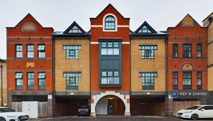 1 Bedroom Flat To Rent In Hampton House, Southampton, SO14