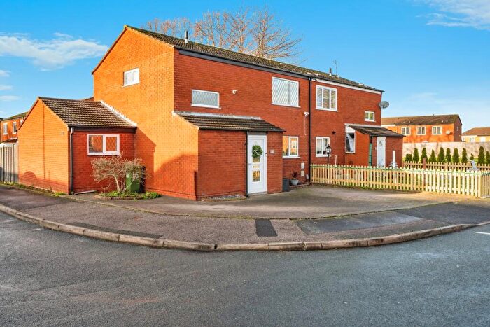 4 Bedroom Semi-Detached House For Sale In Hornbeam, Tamworth, Staffordshire, B77