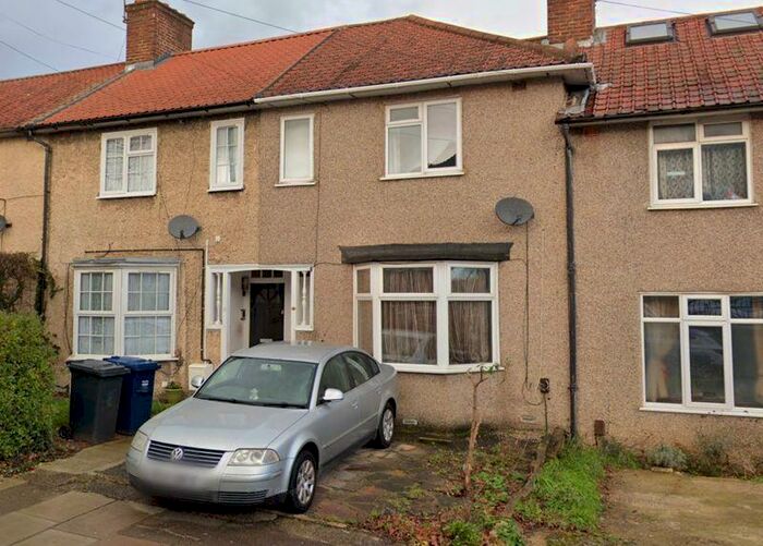 2 Bedroom Detached House To Rent In Abbots Road, Edgware, HA8