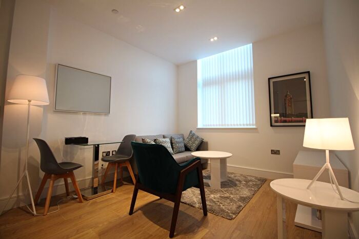 1 Bedroom Flat To Rent In Laporte Way, Luton, LU4