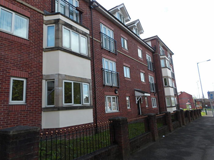 3 Bedroom Apartment To Rent In The Landmark, M26