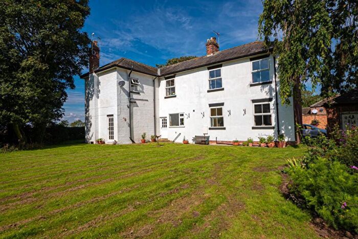 5 Bedroom Detached House For Sale In Whitedale, Hull, HU11