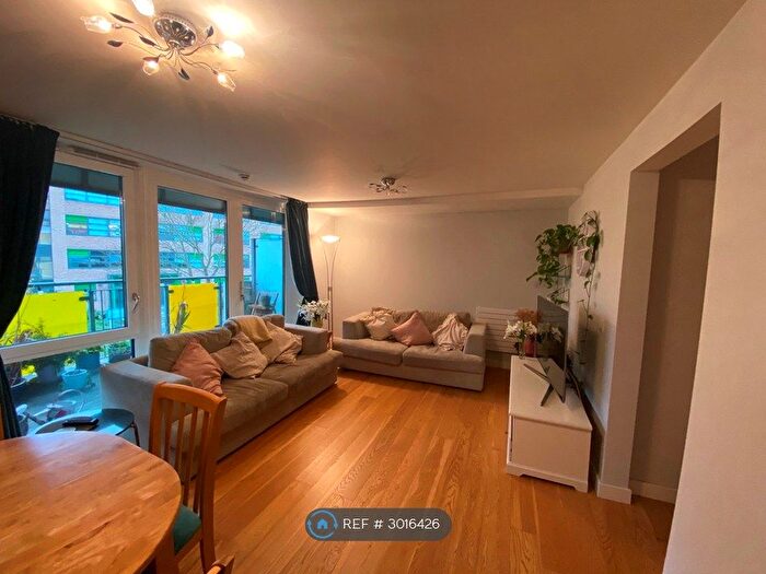 2 Bedroom Flat To Rent In Clarence Avenue, London, SW4