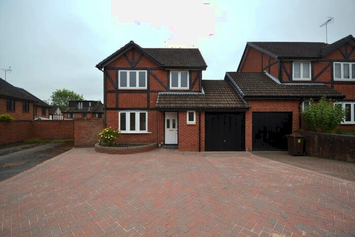 3 Bedroom Semi-Detached House To Rent In Ratby Close, Lower Earley, RG6