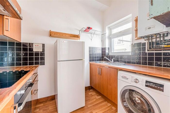 2 Bedroom Flat To Rent In Broad Street, Brighton, BN2
