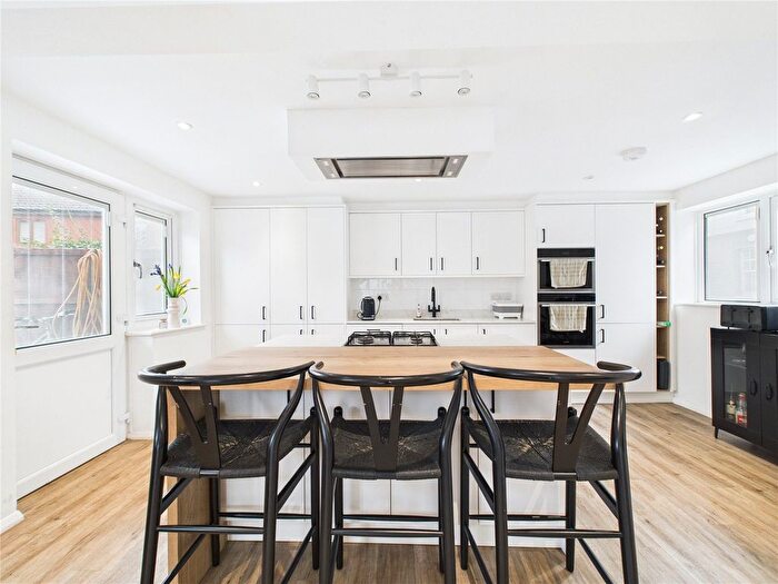 3 Bedroom Detached House For Sale In Lower Sidney Street, Bristol, BS3