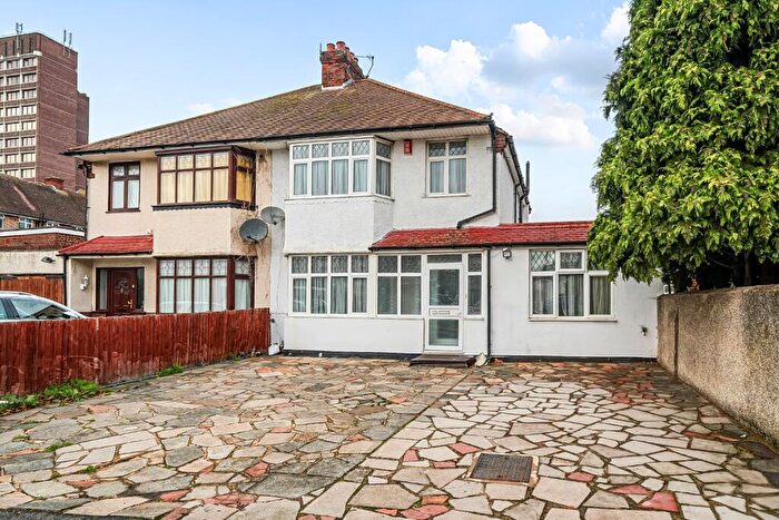4 Bedroom Semi-Detached House For Sale In Hatherley Crescent, Sidcup, DA14