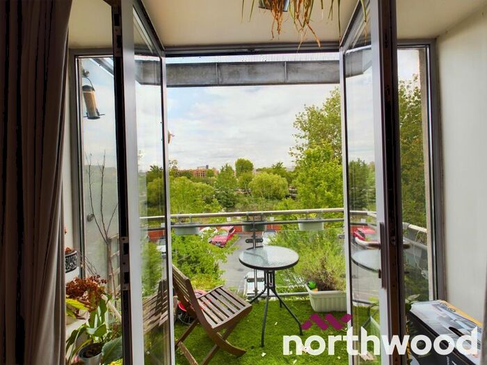 1 Bedroom Flat To Rent In Baddow Road, Chelmsford, CM2