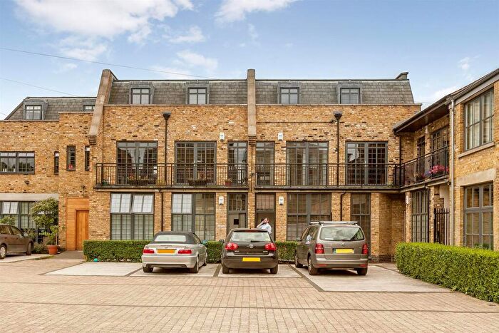 2 Bedroom Apartment To Rent In St. Pauls Crescent, NW1