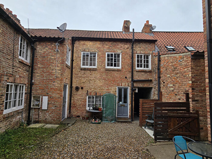 3 Bedroom Terraced House For Sale In High Skellgate, Ripon, North Yorkshire, HG4