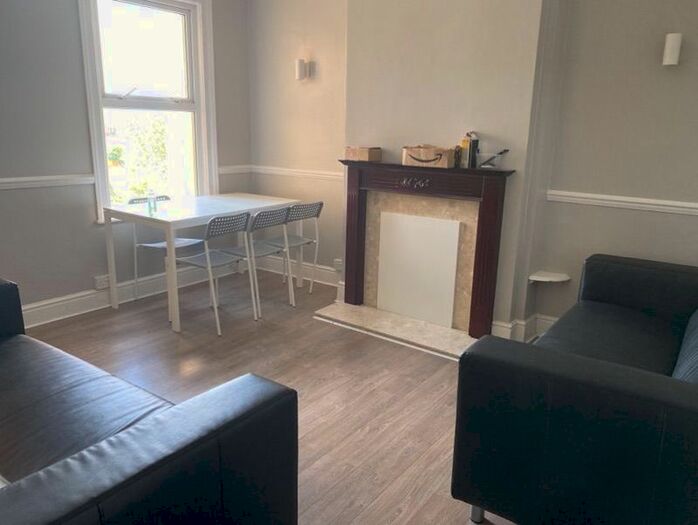 1 Bedroom Terraced House To Rent In Coronation Avenue, Bath, BA2