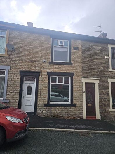 2 Bedroom Terraced House To Rent In Farrow Street, Shaw, Oldham, OL2