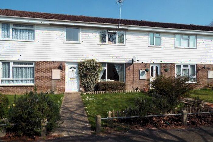 2 Bedroom Terraced House To Rent In Hunters Crescent, Romsey, SO51