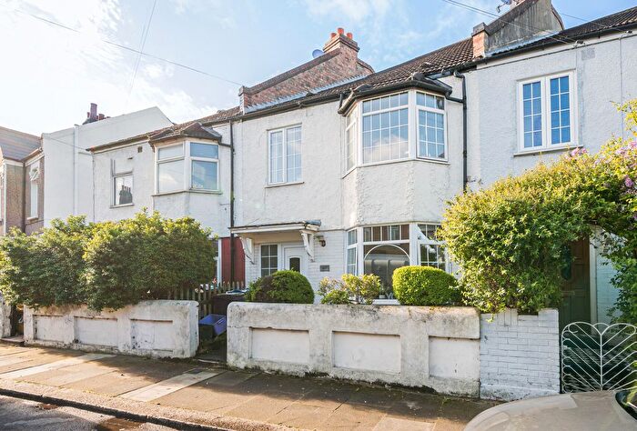 3 Bedroom Terraced House For Sale In Inglemere Road, Mitcham, CR4