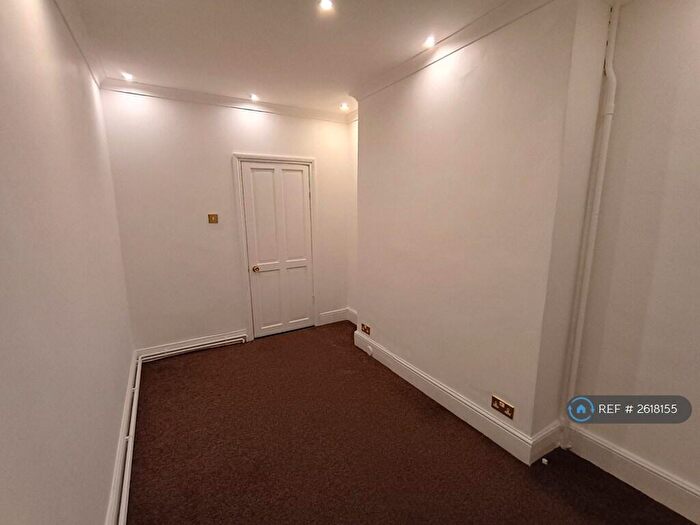 1 Bedroom Flat To Rent In Clyde Road, Surrey, CR0