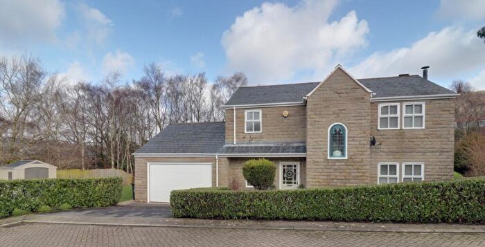 4 Bedroom Detached House For Sale In Manor Close, Todmorden, OL14