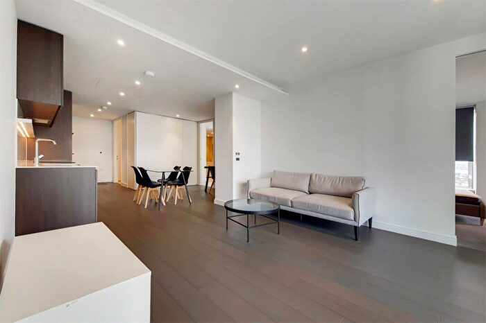 2 Bedroom Apartment To Rent In Park Drive, E14
