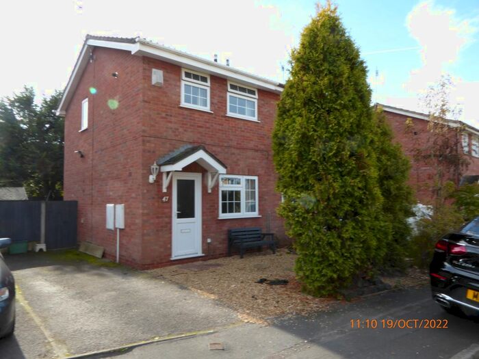 2 Bedroom Semi-Detached House To Rent In Cardigan Grove, Trentham, Stoke On Trent, Staffordshire, ST4