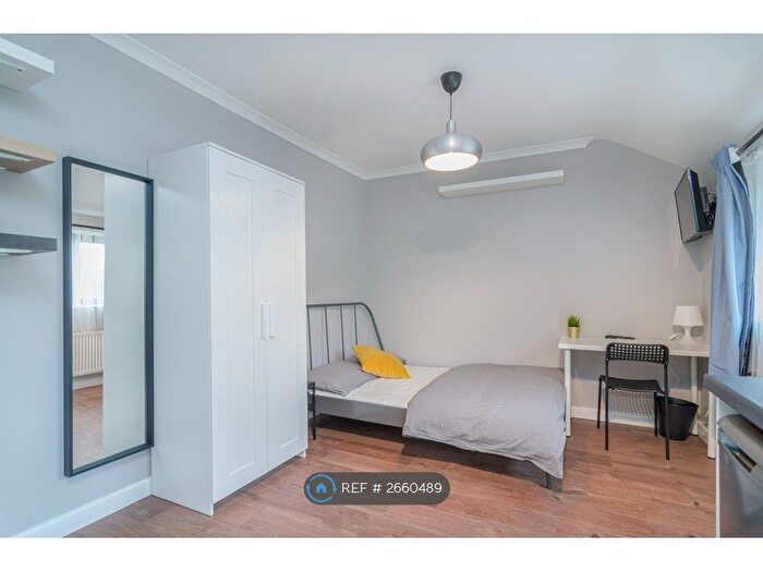 Studio To Rent In Galfrid Road, Cambridge, CB5