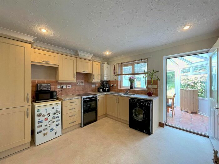 3 Bedroom Property For Sale In Noahs Drive, Kessingland, Lowestoft, NR33