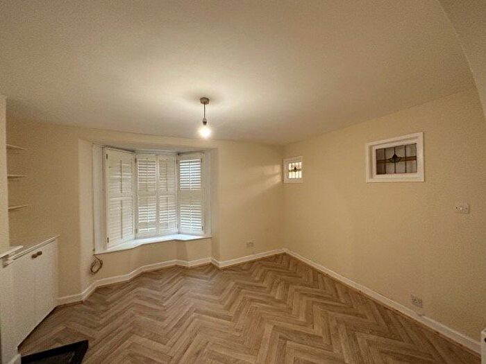 3 Bedroom Property To Rent In Church Street, Wincanton, BA9