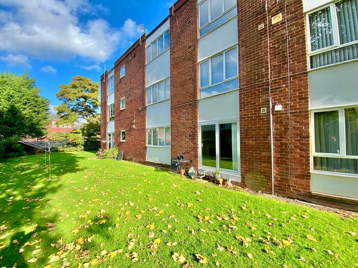 2 Bedroom Flat To Rent In Cammell Court, Prenton, CH43