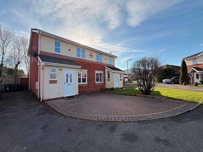 3 Bedroom Semi Detached House To Rent In Dogwood Close, Malvern, WR14