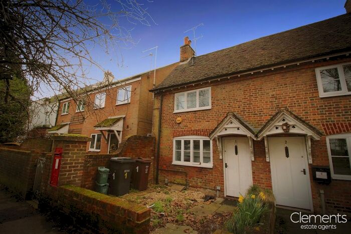1 Bedroom End Of Terrace House To Rent In Frogmore, St.Albans, AL2