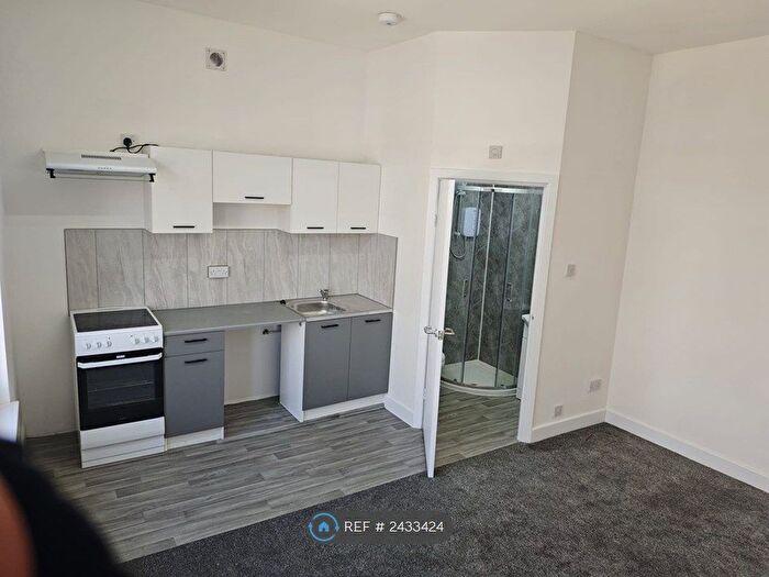 1 Bedroom Flat To Rent In Wellington Road, Bilston, WV14