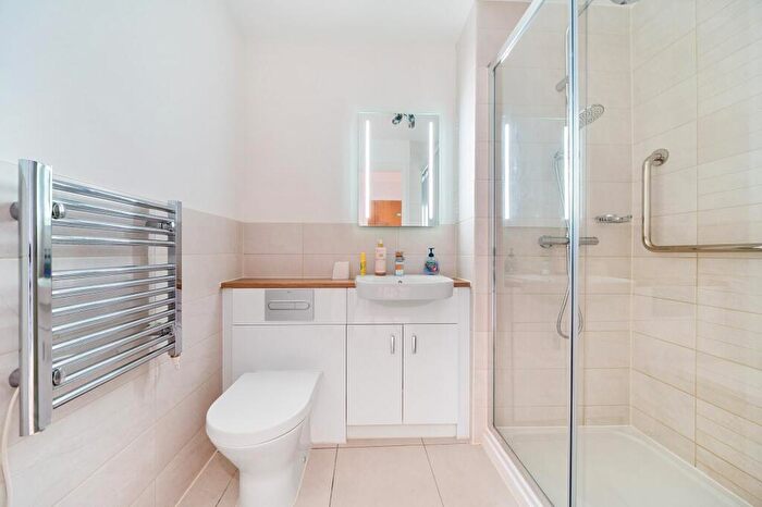 2 Bedroom Retirement Property For Sale In Westhall Road, Langton House, CR6