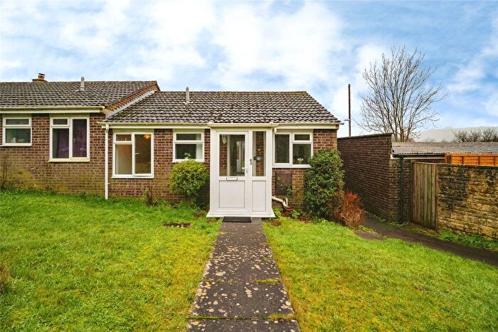 2 Bedroom Bungalow For Sale In Chescombe Close, Cerne Abbas, Dorchester, Dorset, DT2