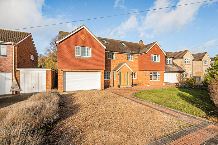 7 Bedroom Detached House For Sale In Long Buftlers, Harpenden, AL5