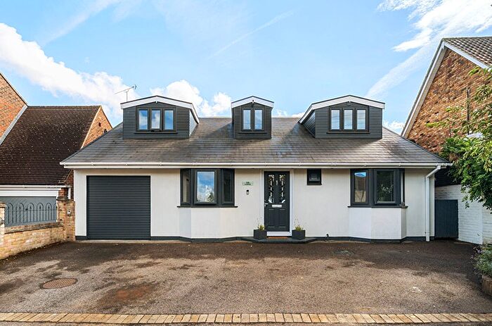 5 Bedroom Bungalow For Sale In Mill Road, Hawley, Dartford, Kent, DA2